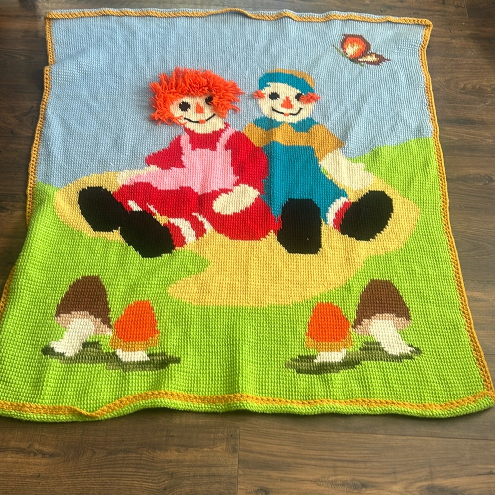 Vintage Raggedy Ann blanket